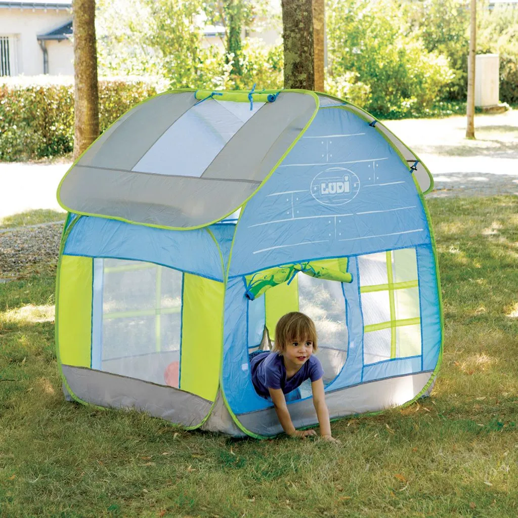 Ludi “Cottage” Pop-Up House