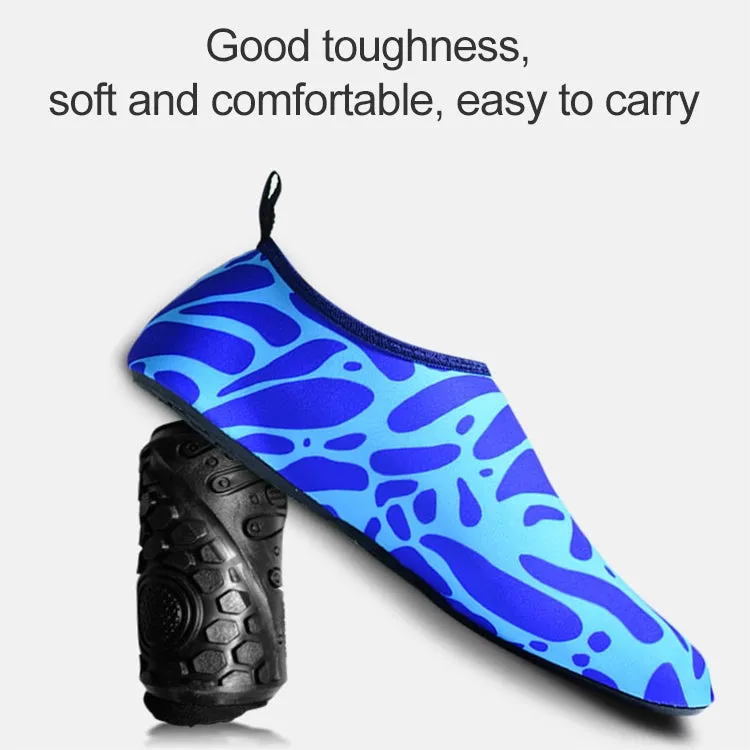 Non-slip Wear-resisting Thick Rubber Sole Diving Shoes and  Socks, One Pair, Size:S (Figured Blue)