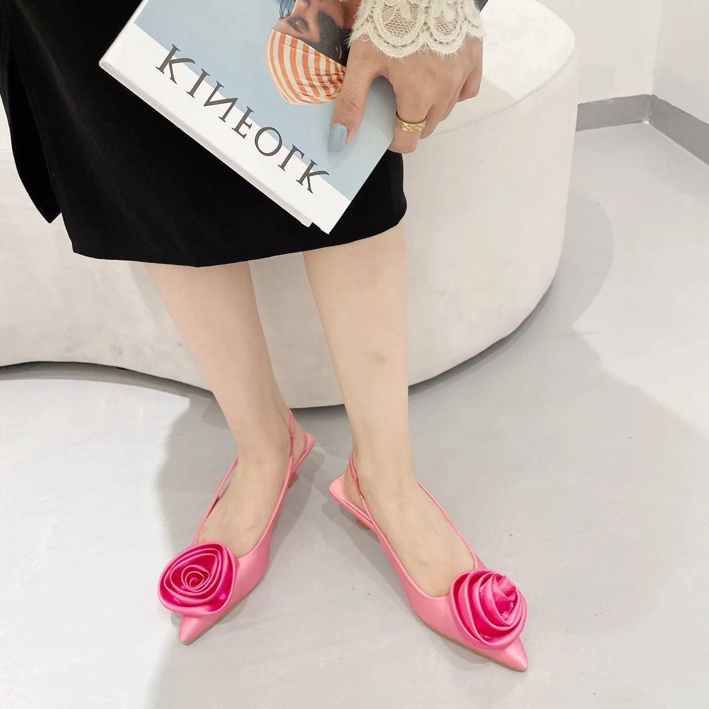 Pointed Toe Flower Decorated Open Heeled Sandals