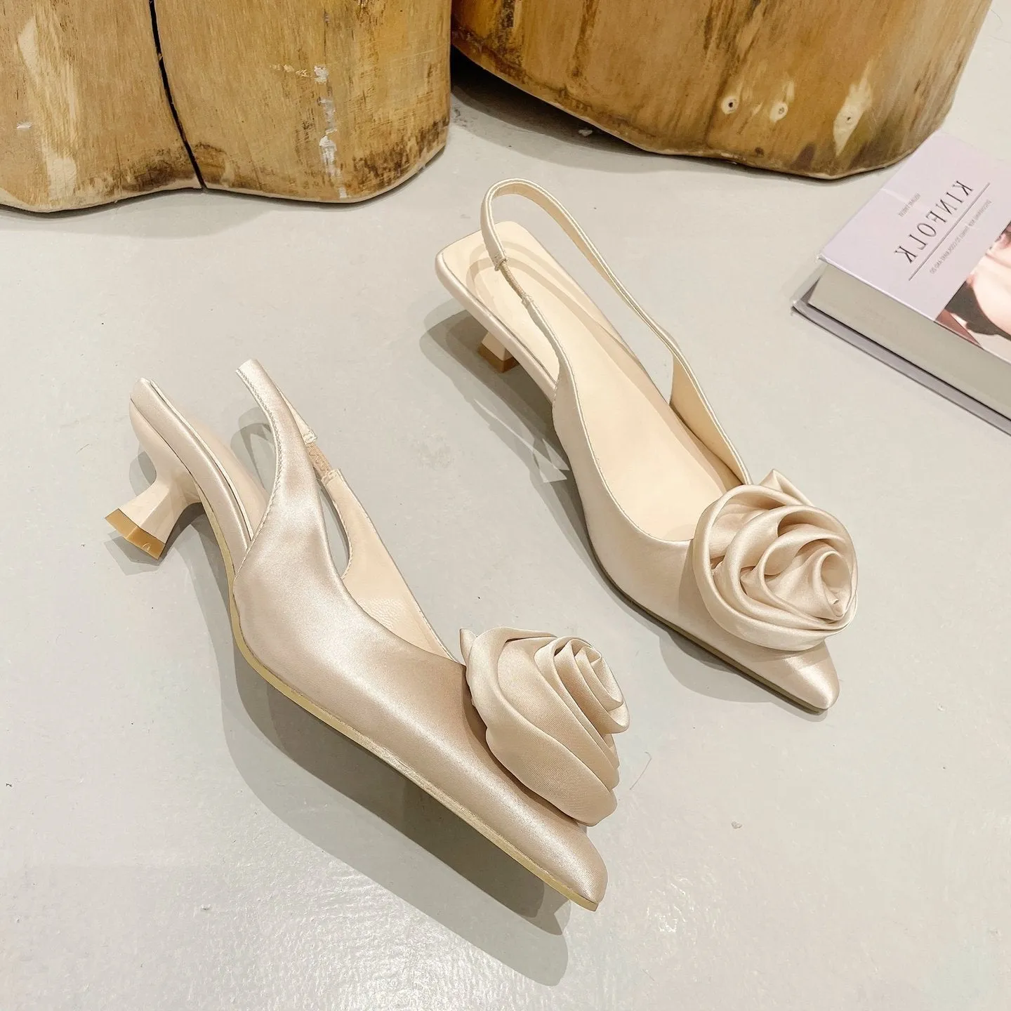 Pointed Toe Flower Decorated Open Heeled Sandals