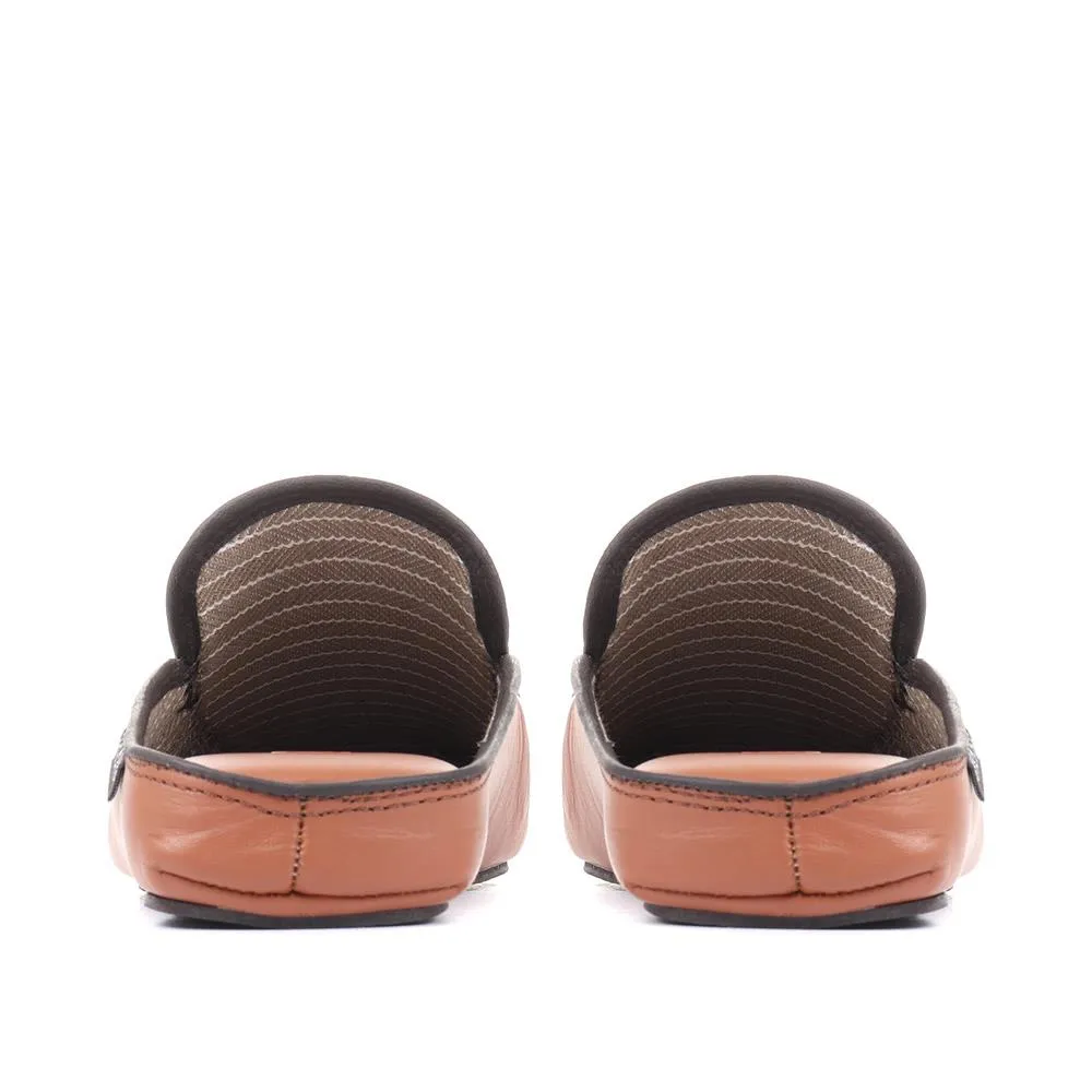 Yarmouth Leather Moccasin Slippers - YARMOUTH / 323 048